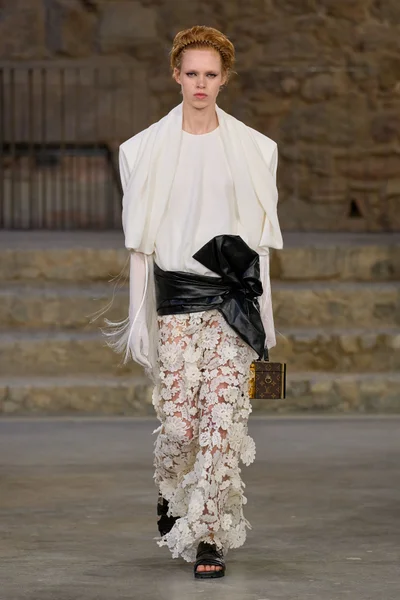Look 42